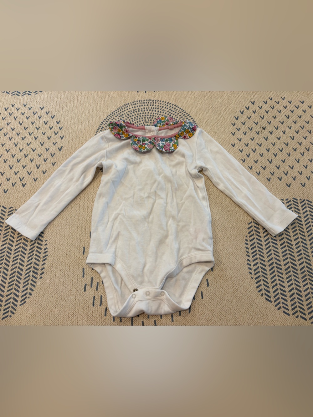Baby Boden White Crewneck Bodysuit with Floral Scalloped Collar